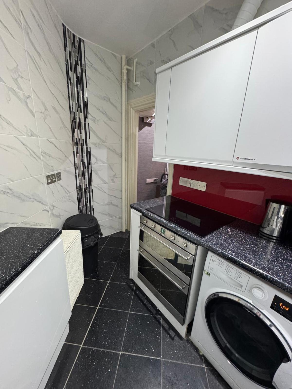 Hyde Park And Paddington 1 Bedroom Flat Apartment